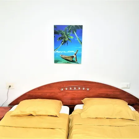 Apartment Roses, 1 Dormitorio, 4 Personas - Es-258-18 *